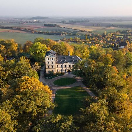 Chateau Mcely Hotel Buitenkant foto